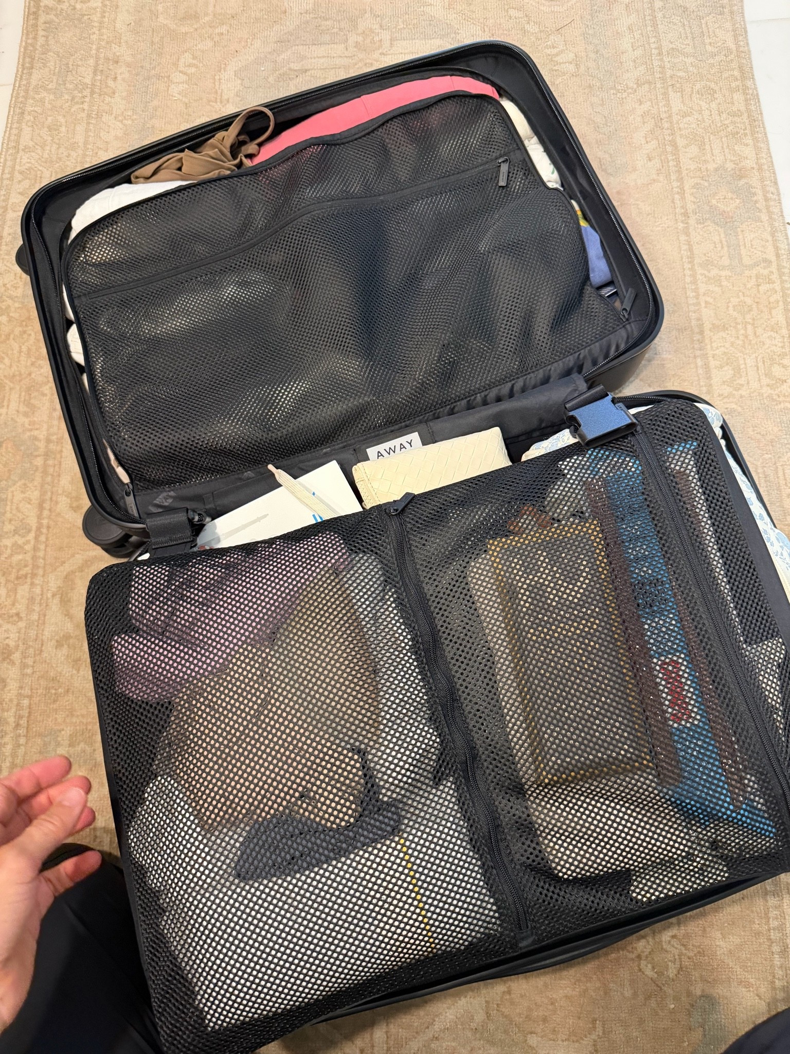 The BEST LUGGAGE is on sale at NSALE and what I would buy! I’m eyeing the larger sizes for checked luggage! 

Away luggage travel bag suitcase

#LTKTravel #LTKWorkwear #LTKdayinmylife