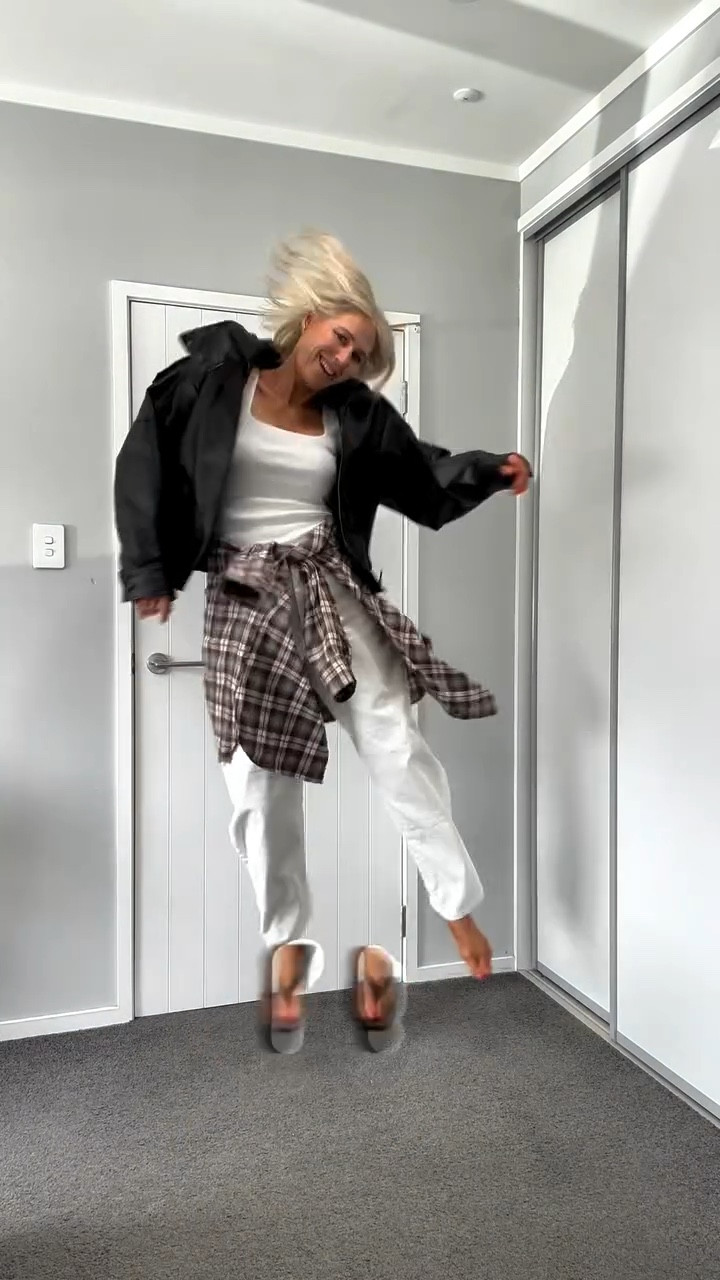 Bing bop boom! And we’re dressed 😅

I’m really obsessed with this jeans, tank, jacket, shirt round waist look at the moment - I’ll be wearing variations of it on repeat! 

I’ve linked some similar pieces below. ❤️

#LTKnewzealand #LTKaustralia #LTKautumn