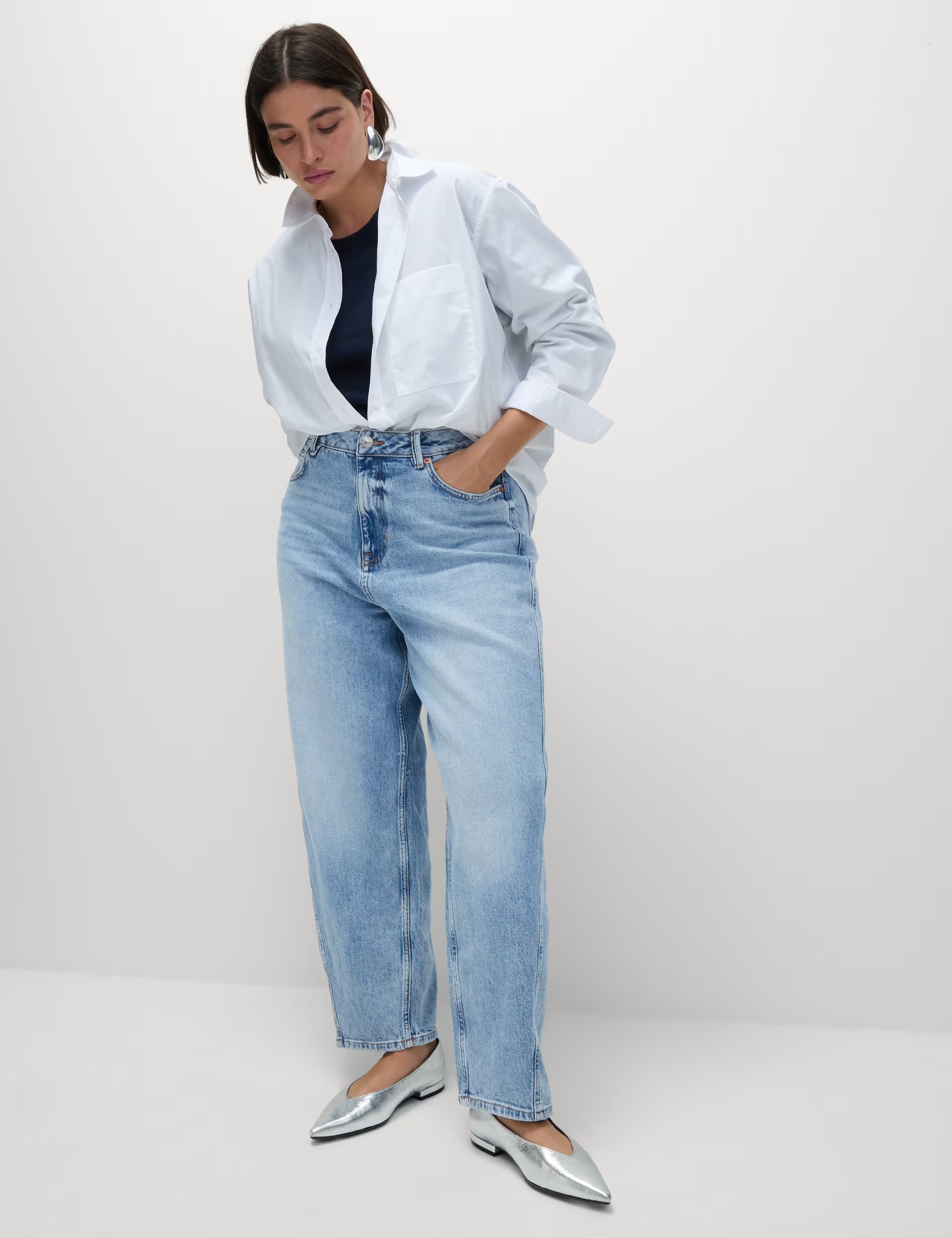 High Waisted Carrot Leg Ankle Grazer Jeans | Marks & Spencer (UK)