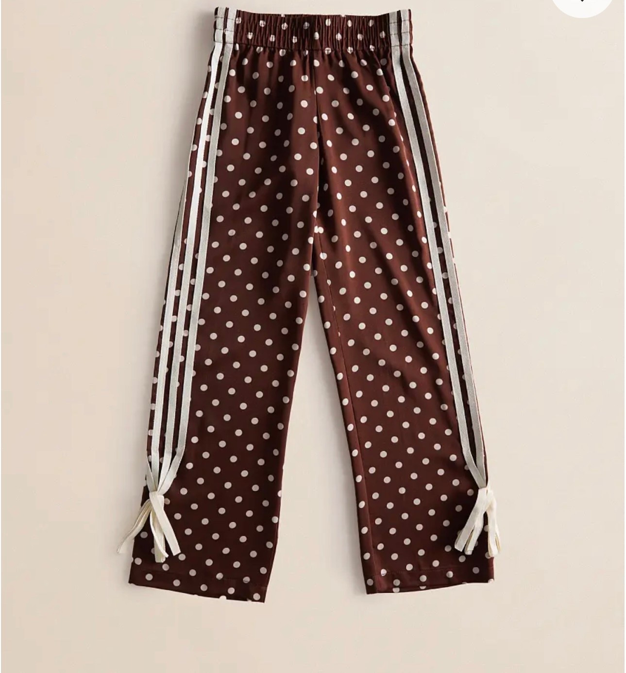 Tween Fashion 🤎

Tween Fashion// Tween Girl clothes// Tween polka dot pants// Buckle 

#LTKKids