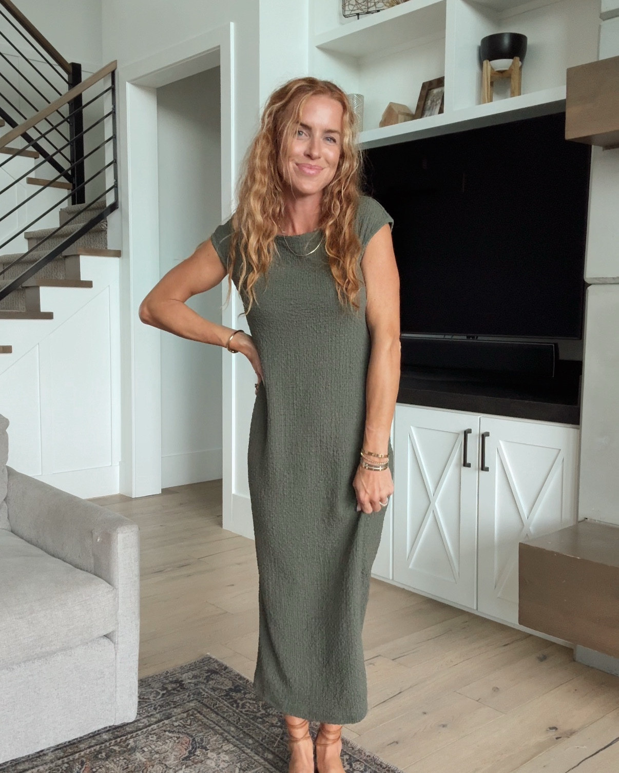 Scored these in the maternity section, but can definitely be worn for non maternity like I am! Super stretchy and I love the texture. #WalmartPartner #WalmartFashion @walmartfashion