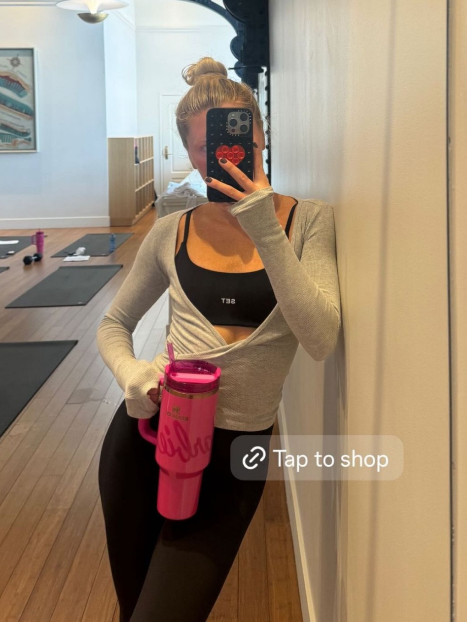 The workout look today! Set is Set Active 🖤🏋️‍♀️