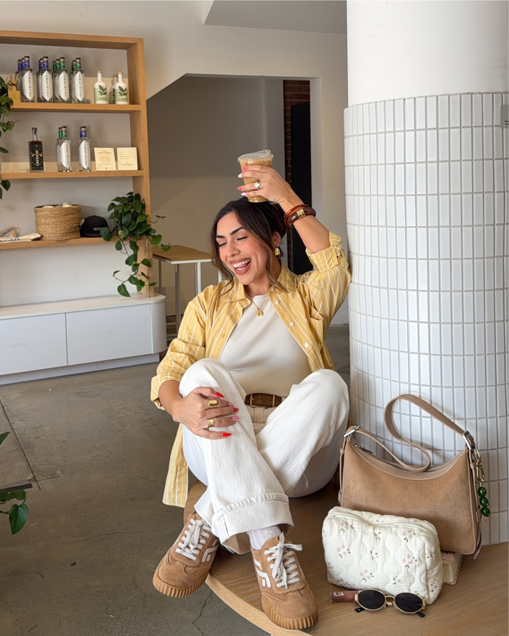 spring uniform 🌼
—
button up: small
Jeans: size 27 curve love 


#LTKSpringSale #LTKootd #LTKgrwm