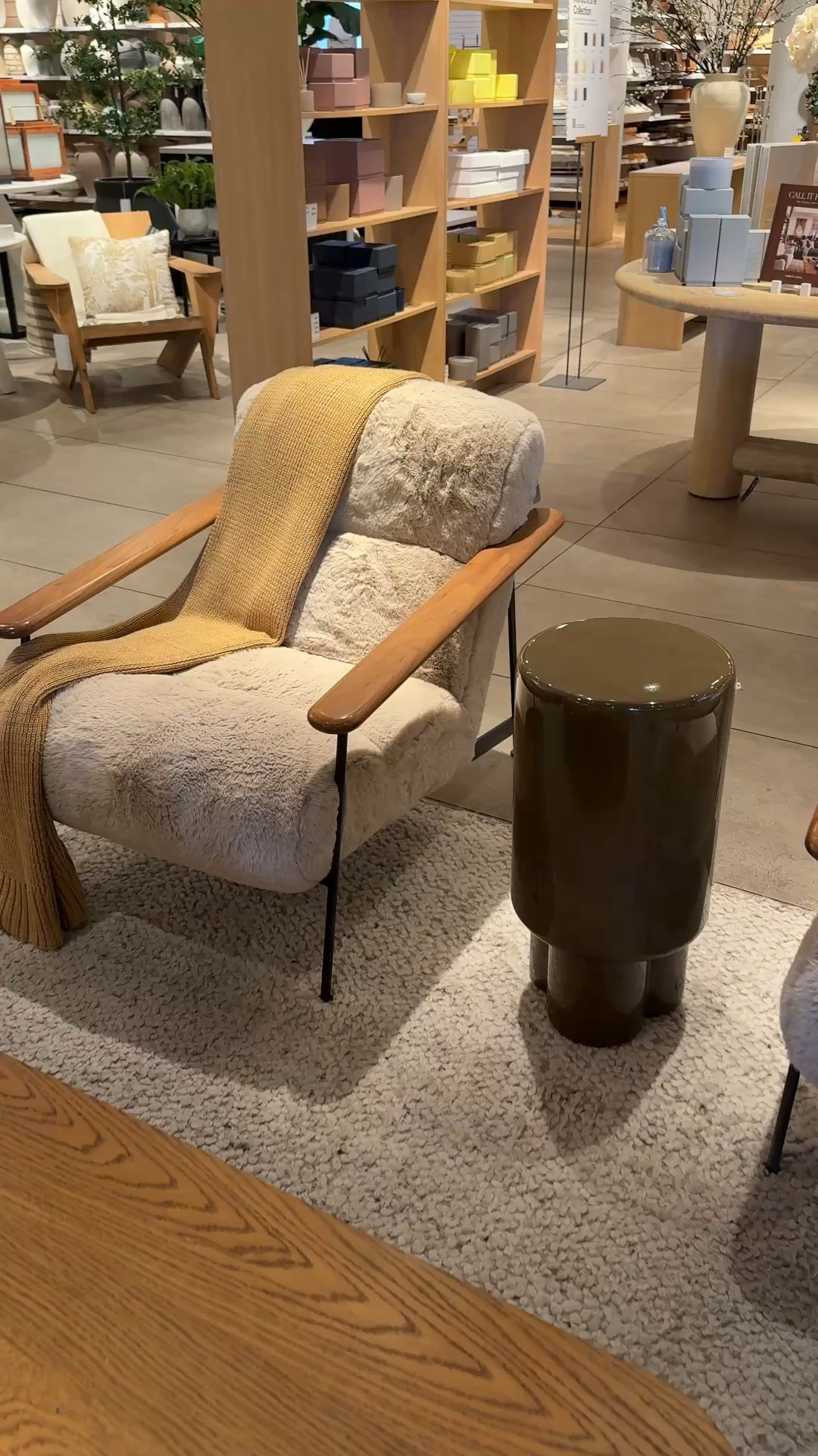 Accent chairs 

#LTKmomlife #LTKdayinmylife #LTKHome