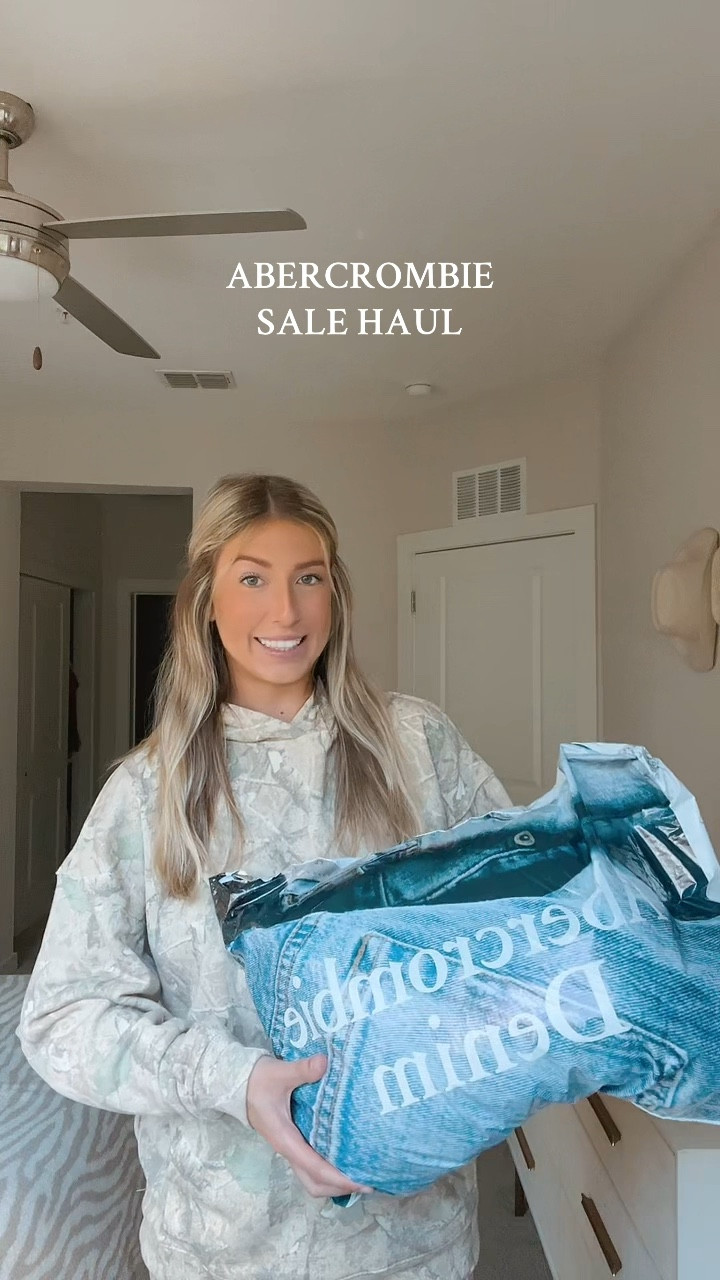 abercrombie fall sale! use code AFKATHLEEN for an extra 25% off!

#LTKSaleAlert #LTKFallSale #LTKFindsUnder50