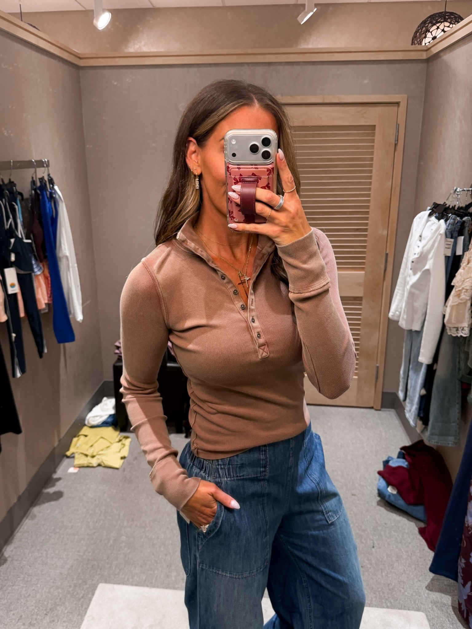 Top-small 
Jeans-small

#LTKootd #LTKSaleAlert #LTKTall