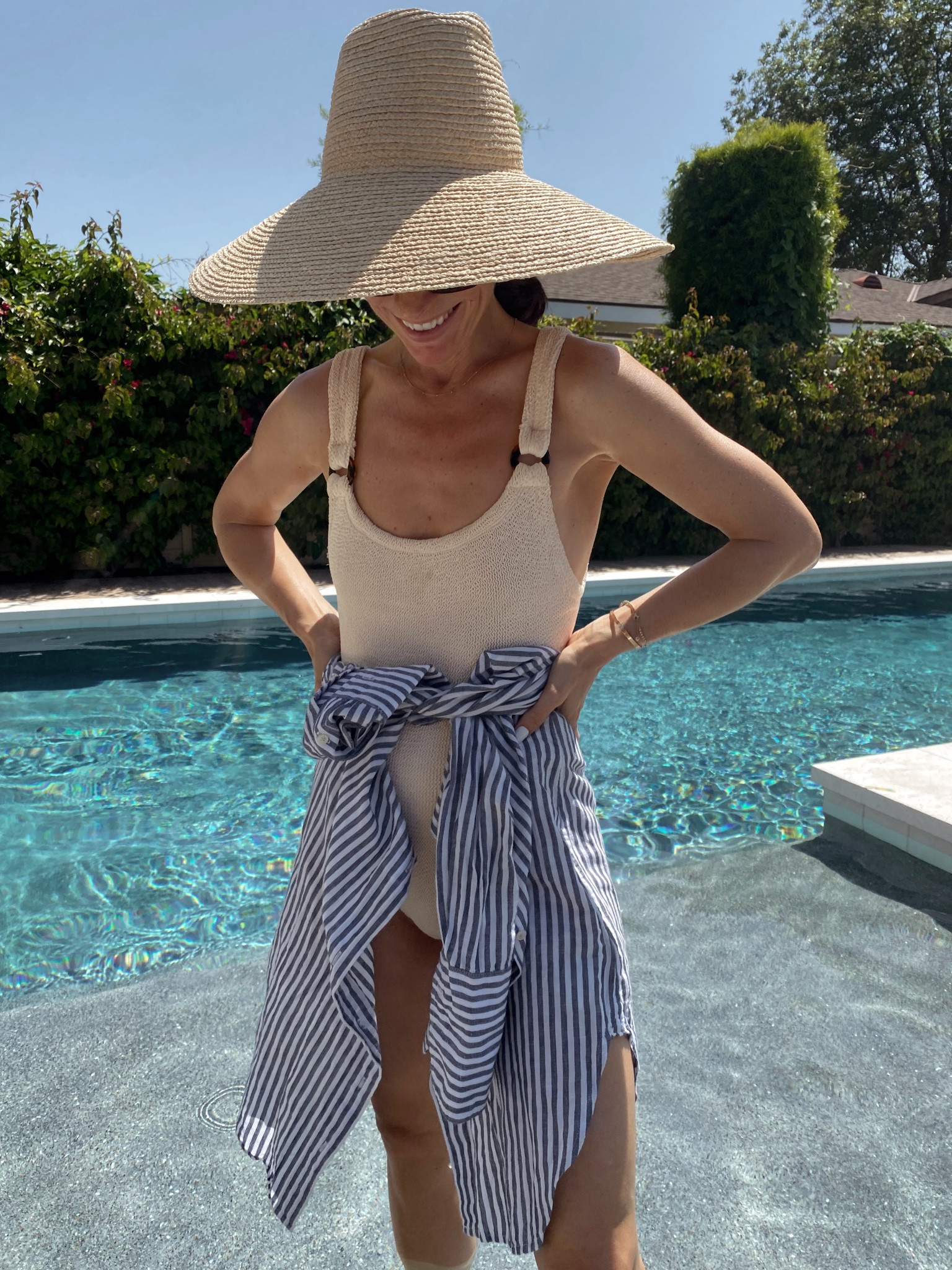 Striped coverup is 40% off this weekend! Tts! 

#LTKstyletip #LTKswim