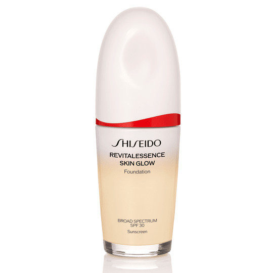 REVITALESSENCE SKIN GLOW Foundation SPF 30 | Shiseido