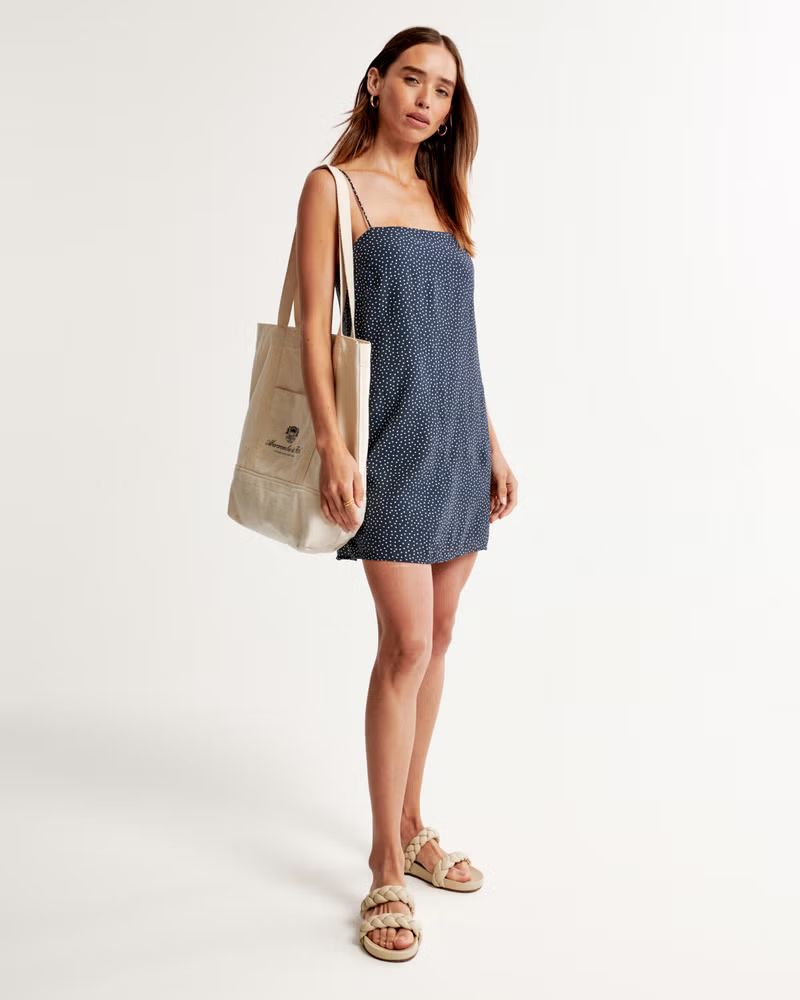 Crinkle Textured Skimming Mini Dress | Abercrombie & Fitch (US)