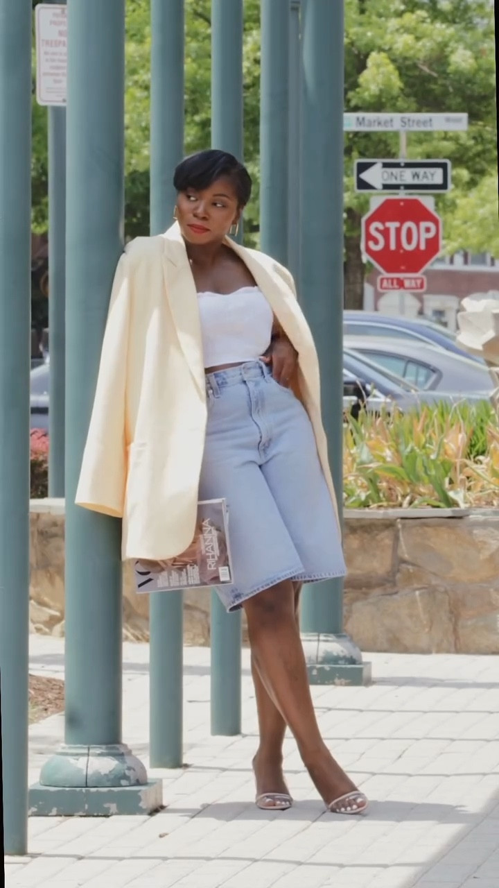 This is just your yearly reminder that it’s Bermuda shorts season 💛

OOTD 
Blazer @asos (old) 
Top: @asos (old) 
Denim Burmuda shorts: @agolde (old) 
Shoes: @numeroventuno via @shopbop (old) 

*Linked some Denim Bermuda Shorts on sale via my @shop.ltk ** (in bio) 

{spring style, summer style, denim shorts, Bermuda shorts, outfit inspo} 

#bermudashorts #style #denim #throwbackthursday #fashionlover