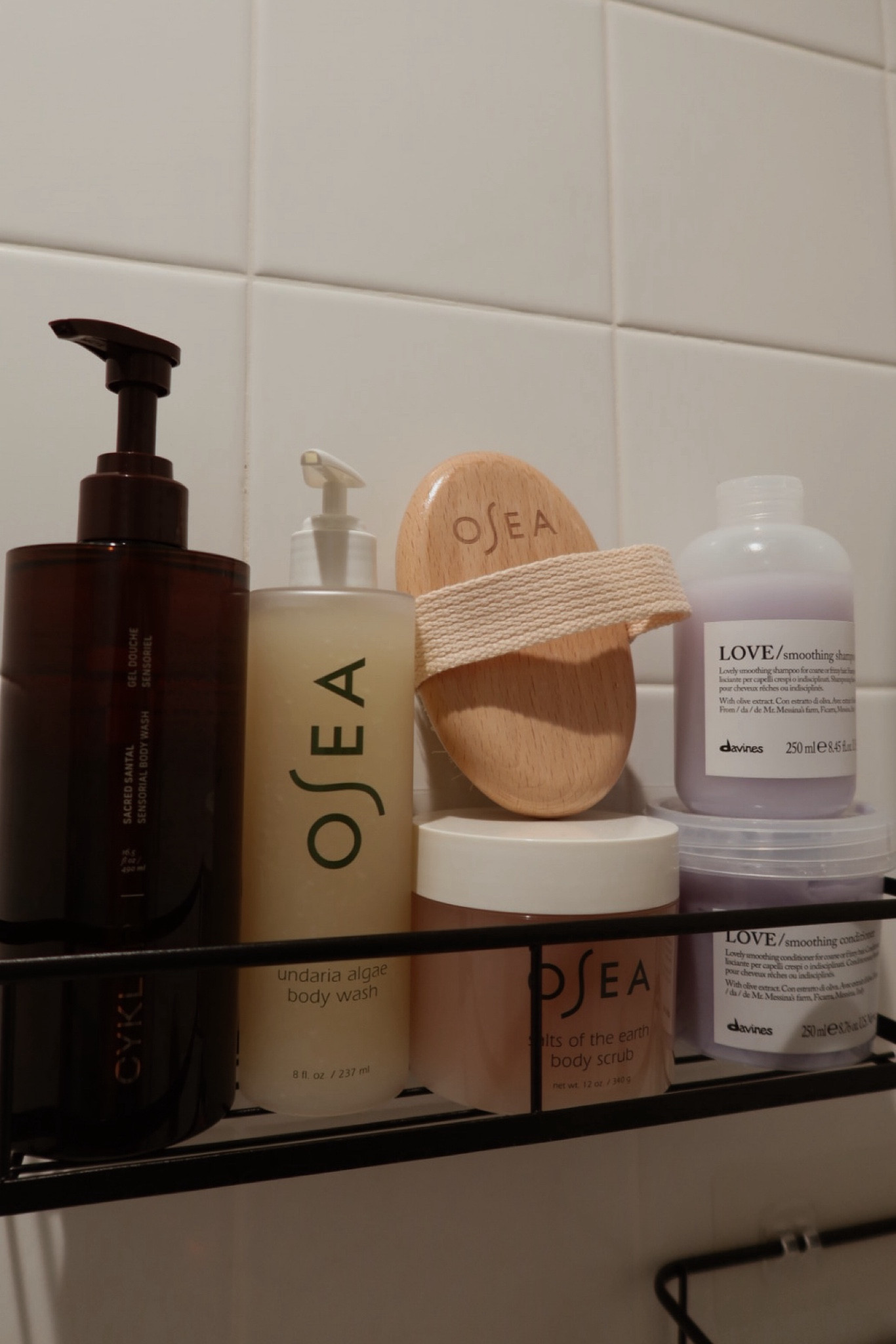 Favorite bodycare/skincare and haircare products ✨

#LTKMostLoved #LTKGiftGuide #LTKBeauty