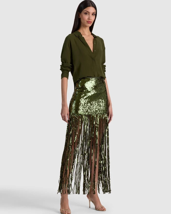My 20th high school reunion is next month so I started looking at outfits. We still don’t know what the plan is, but I am assuming it will be fun cocktail attire. 

Bright pink and turquoise seem to be unusual trends for fall this year! For late September I am leaning towards this olive green.

#LTKSaleAlert #LTKstorytime #LTKSeasonal