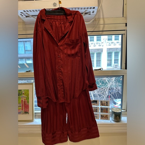 Abercrombie & Fitch Satin Pajamas set | Poshmark