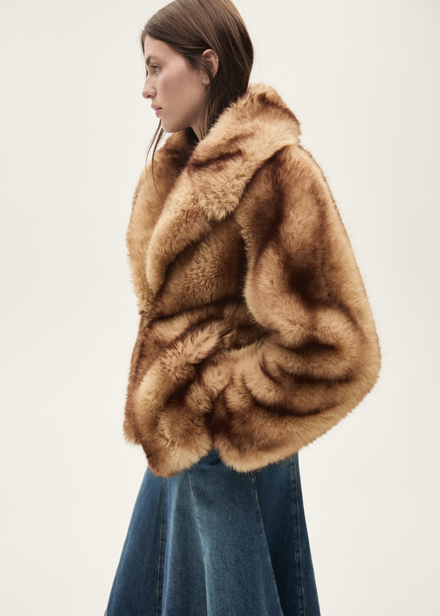 Coat with fur-effect lapels | Mango (US/MX/AU)