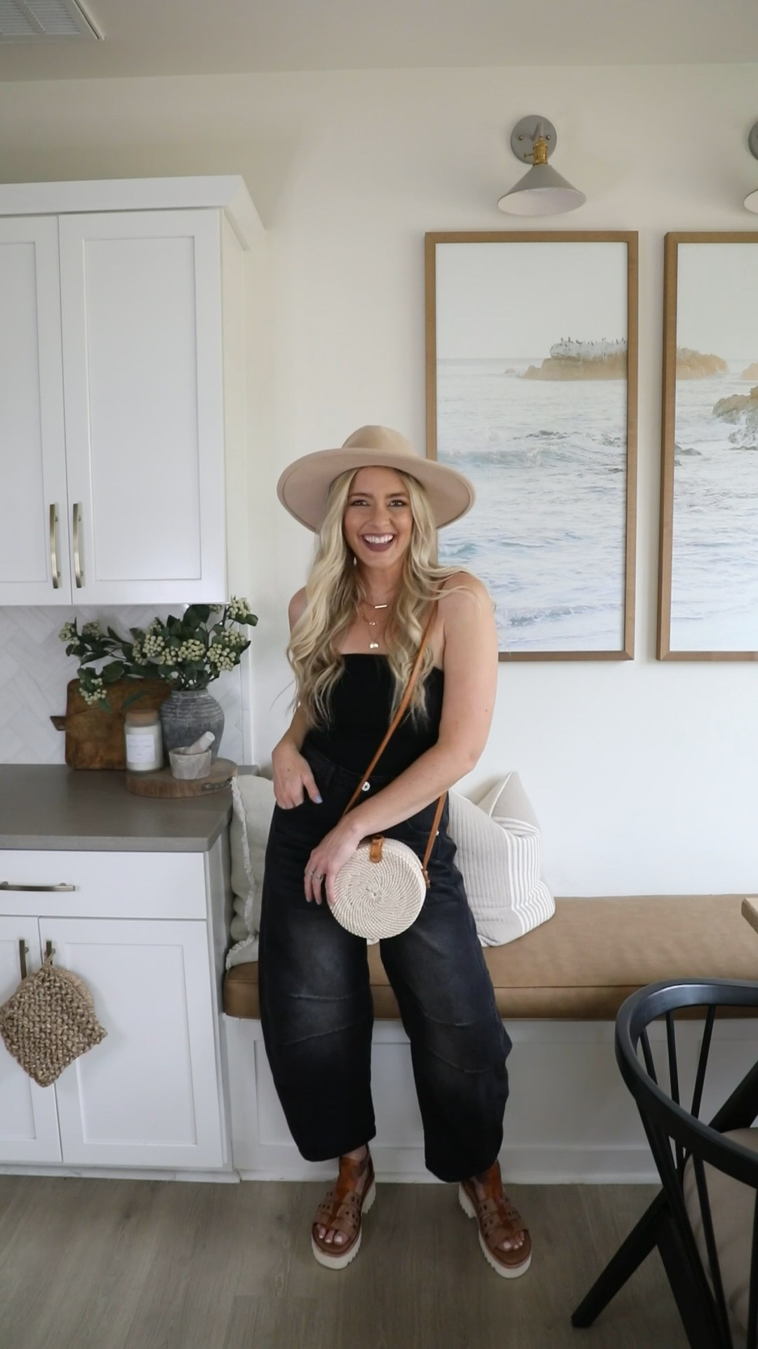 🚨AMAZON FREE PEOPLE DUPES🚨 I’m usually a small in FP and ordered mediums in everything except for the pants (size 6). #outfitideas #outfitinspo #freepeople

#LTKVideo