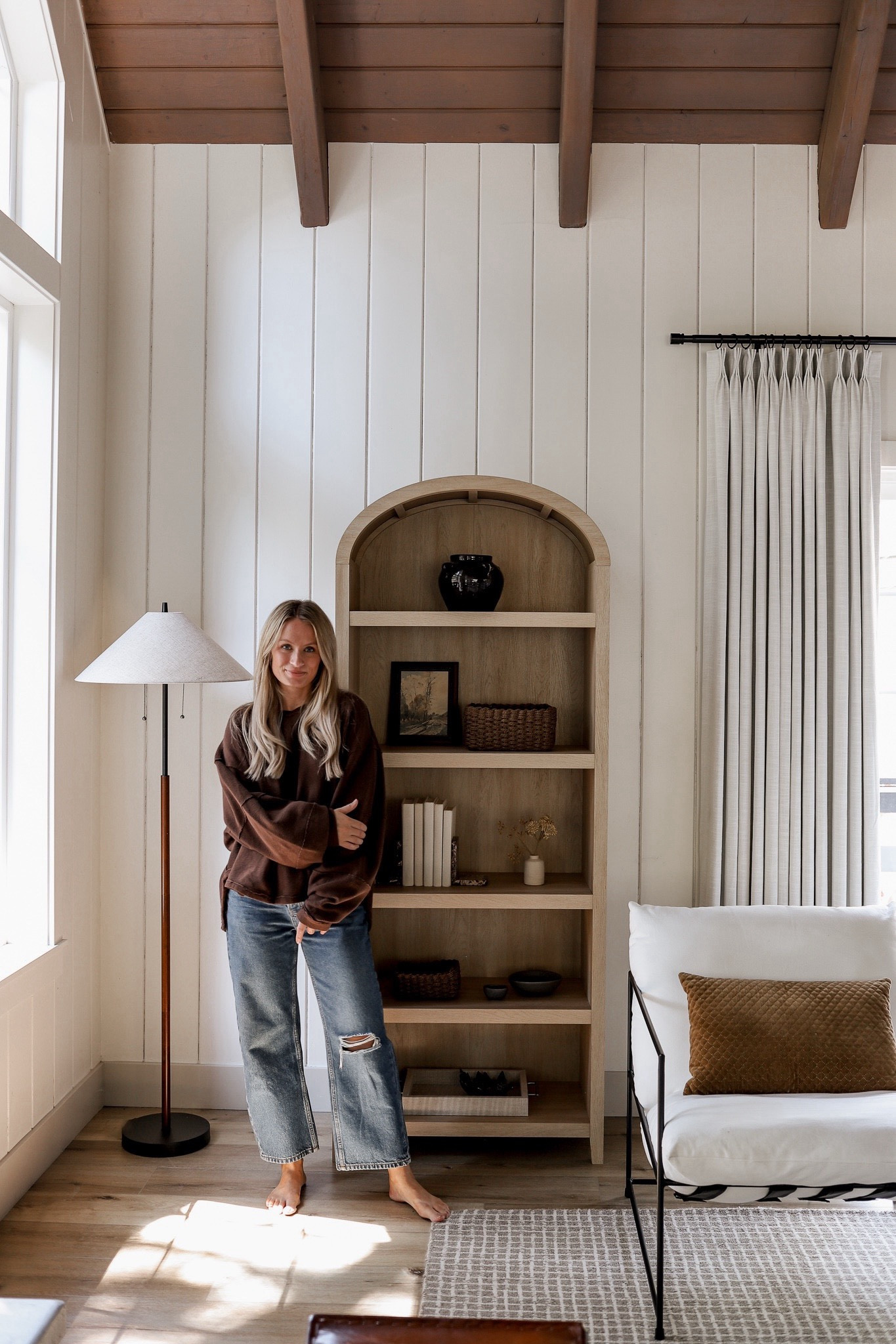 Love this gorgeous and affordable arched cabinet (on sale now)! 

Linked my decor and outfit details here too 🤍
Sweater: XS (runs big)
Jeans: 24 (size down one)

#falloutfit #denim #autumn #floorlamp #casual

#LTKHome #LTKSaleAlert #LTKSeasonal