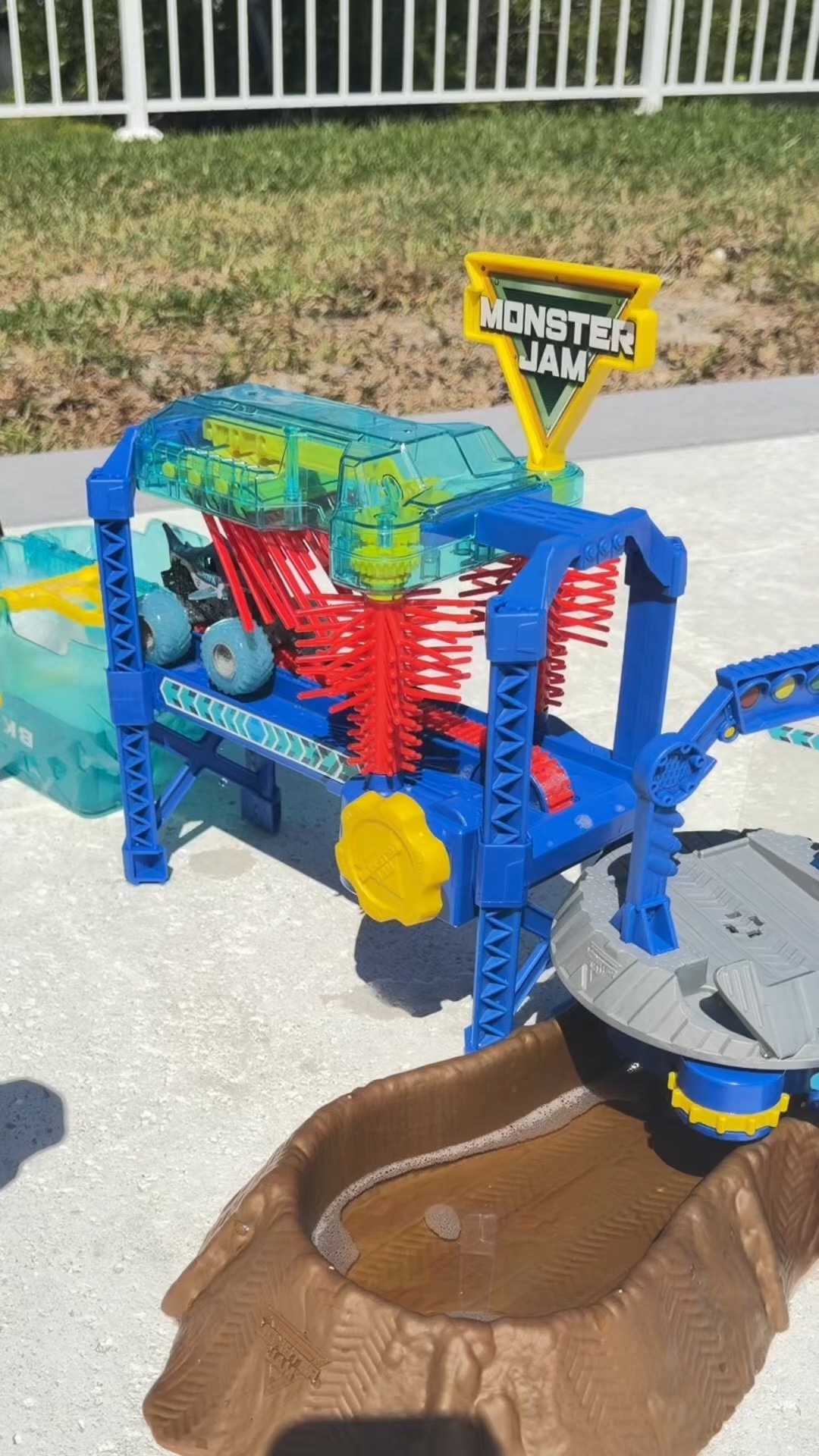 Moms run and get this Monster Jam car wash for your Monster Jam lover. My toddler has been playing with this nonstop and it’s one of the few toys he actually keeps coming back to. Perfect if your kid loves monster trucks.

#monsterjam #monsterjamtoys #toddlerboy #toddlertoys #boymomlife #boymomtoys #amazontoyfinds #amazontoddlerfinds #toddlergiftideas #toysforboys #toddlerfavorites #toyreview #monstertruck #monstertrucktoys #amazonfinds #momfinds

