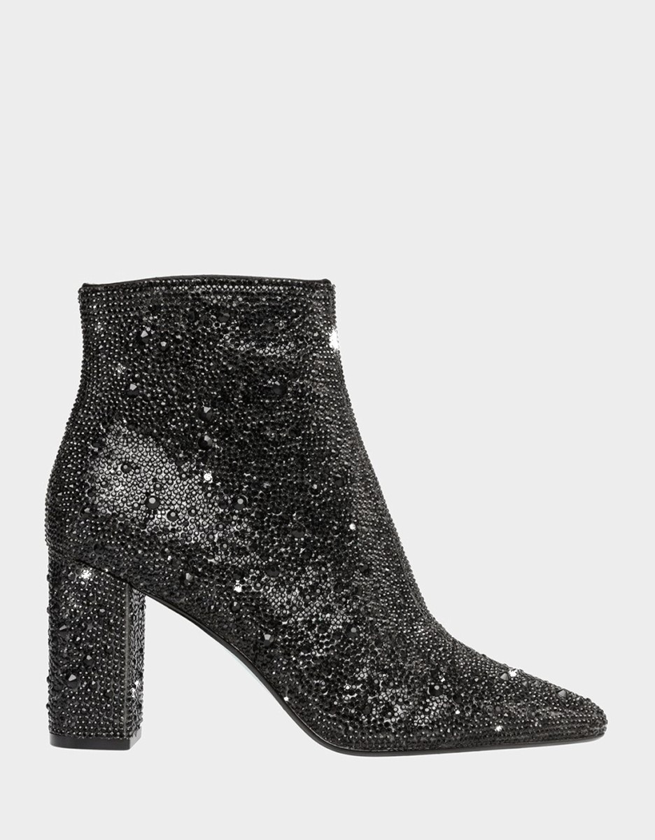 CADY BLACK | Betsey Johnson
