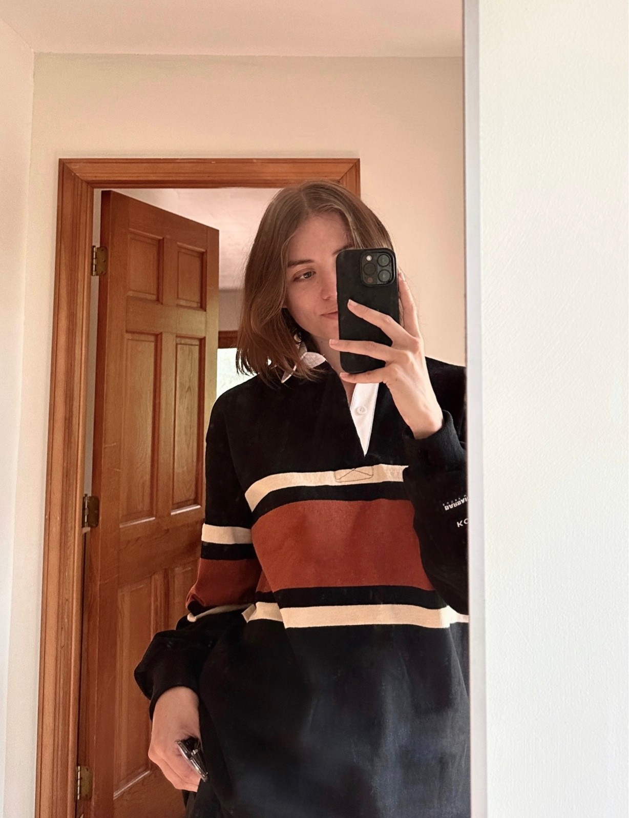 Love this Kotn rugby top for a casual fit 🫶🏼