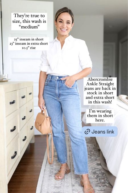 Ankle straight jeans are back in stock in short and extra short! 

I’m wearing them here in short in medium wash. 

Jeans: They’re true to size, petite 24 
Top: petite 2 
Shoes: tts
Bag: Polene un nano 

#LTKStyleTip