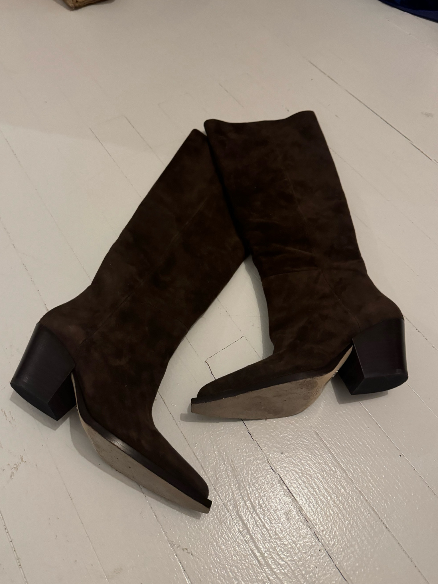 The best boots! Also found an almost identical pair! 