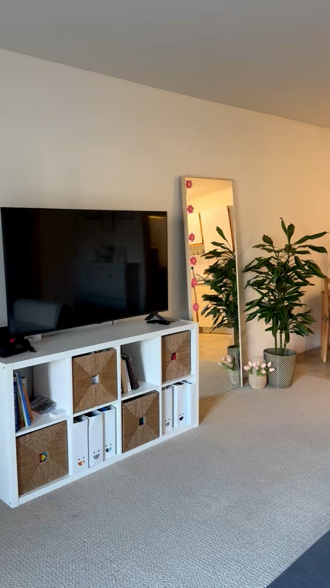 Little tour of our open living room ✨

#livingroominspo #openconceptliving #cozyhome #homestyle #homeinspo #neutralhome #cozycorner

#LTKU #LTKHome #LTKvlog