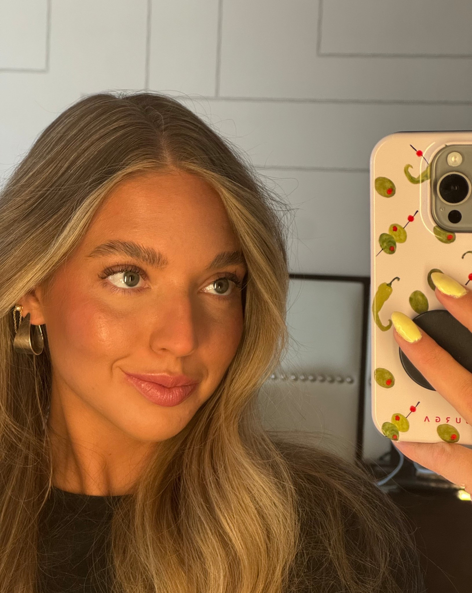 Phone cases going into summer/spring 🍸🫒🌞

On sale right now, buy 4, pay for 2 👏🏼

#LTKOver40 #LTKSaleAlert #LTKSeasonal