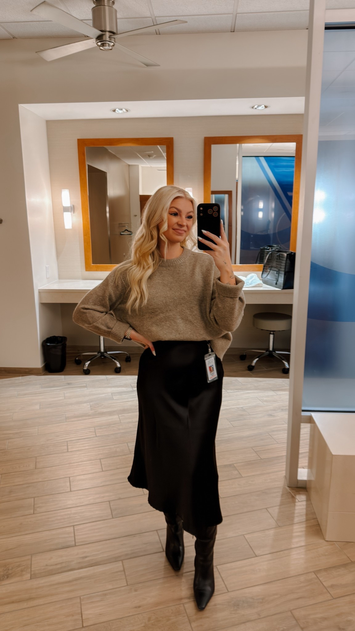 Business casual outfit for winter 

Sweater: size medium 
Skirt: smalll

#LTKootd #LTKWorkwear