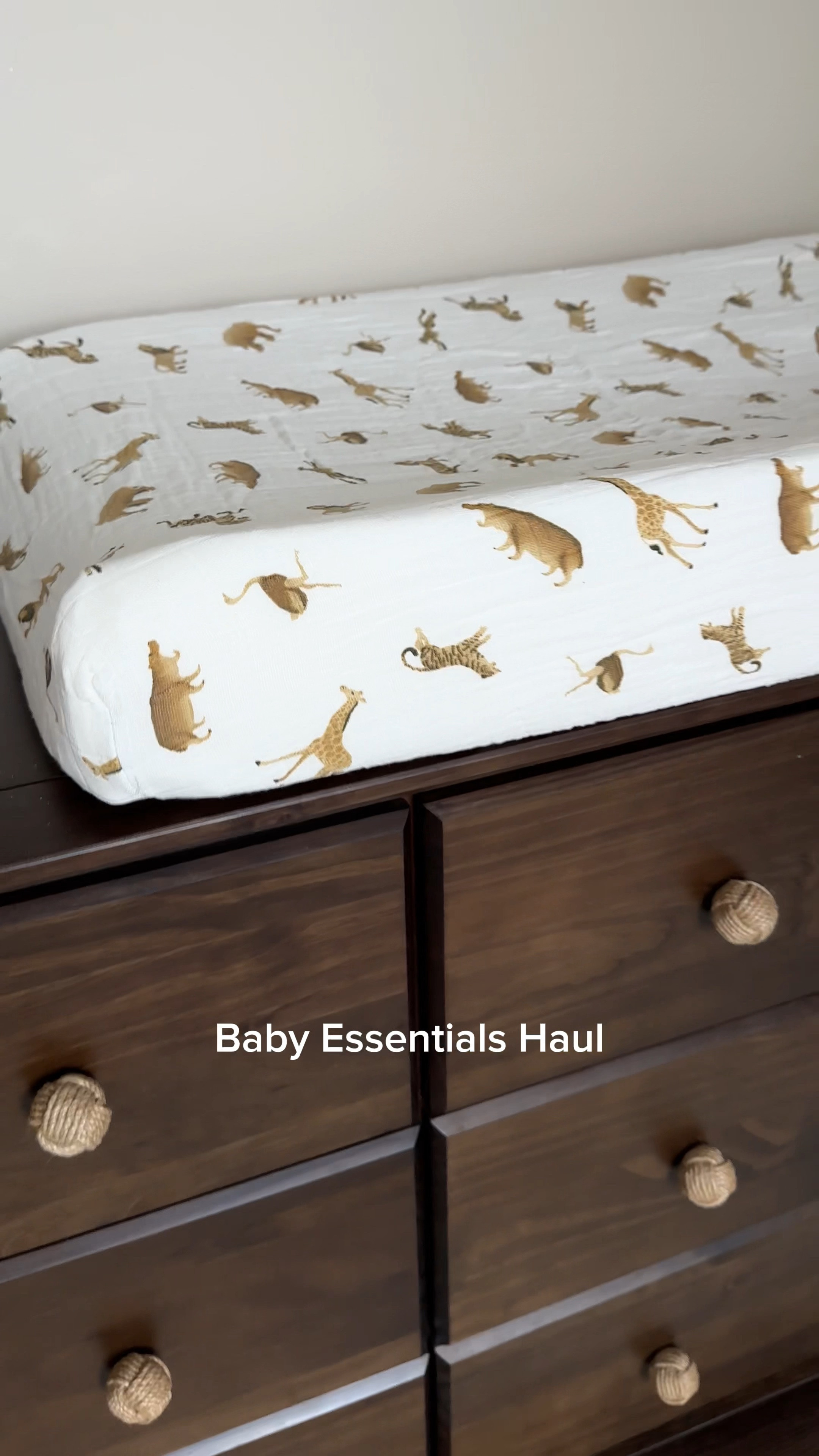 “CATCYBUL” x 15% OFF 🤎⚡️ Obsessed with these neutral baby essentials from Little Unicorn 🤍✨ Soft, timeless, and perfect for everyday use! Sharing all the details on my LTK—because baby must-haves can be both practical and aesthetic. 🌿👶🏼 #nursery 

#LTKBaby #LTKBump #LTKMostLoved