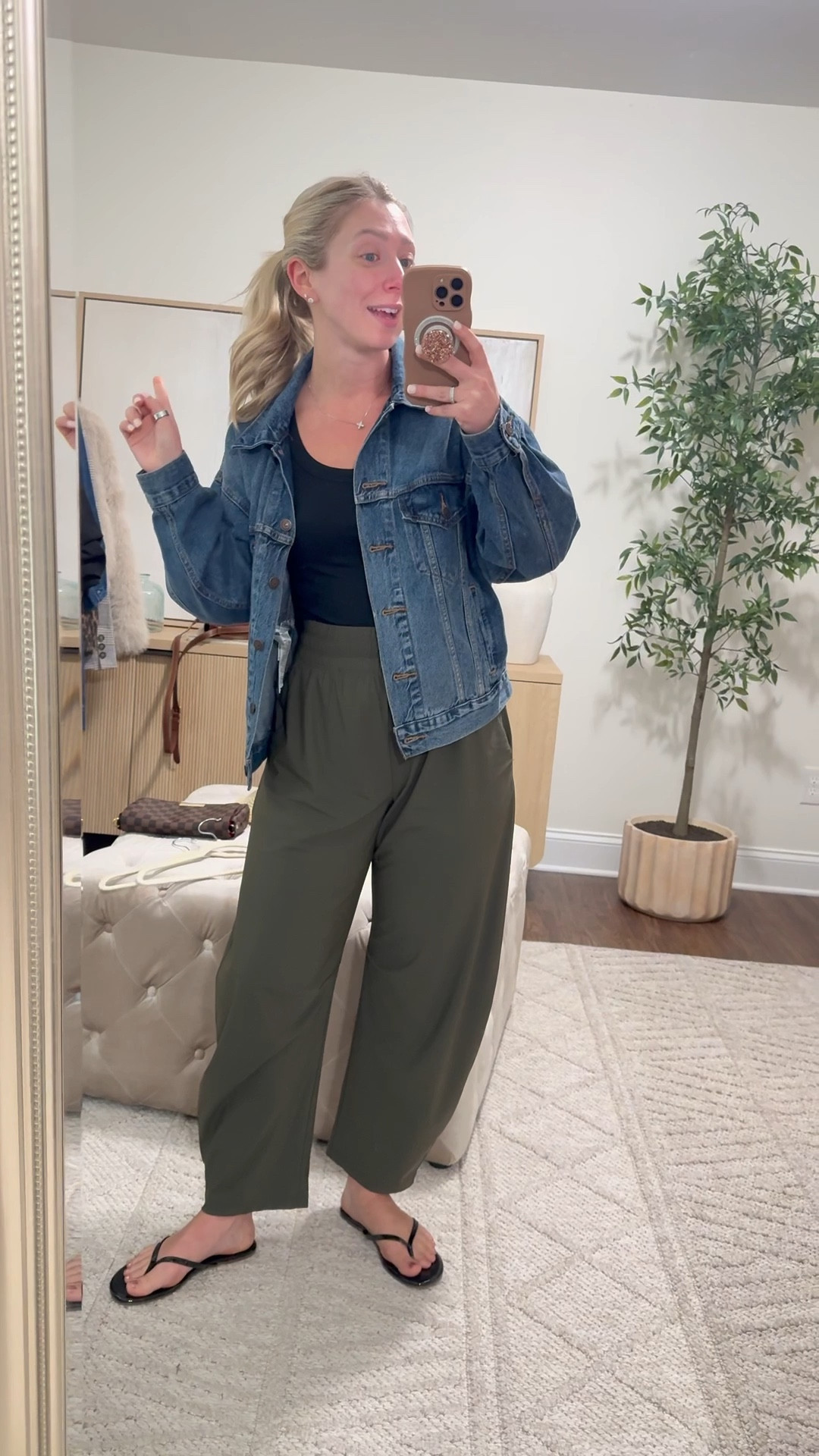 These pants on MAJOR REPEAT (size small regular), size XS jacket, TTS (7.5) sandals

Casual outfits, barrel pants, activewear

#LTKActive #LTKgrwm #LTKootd