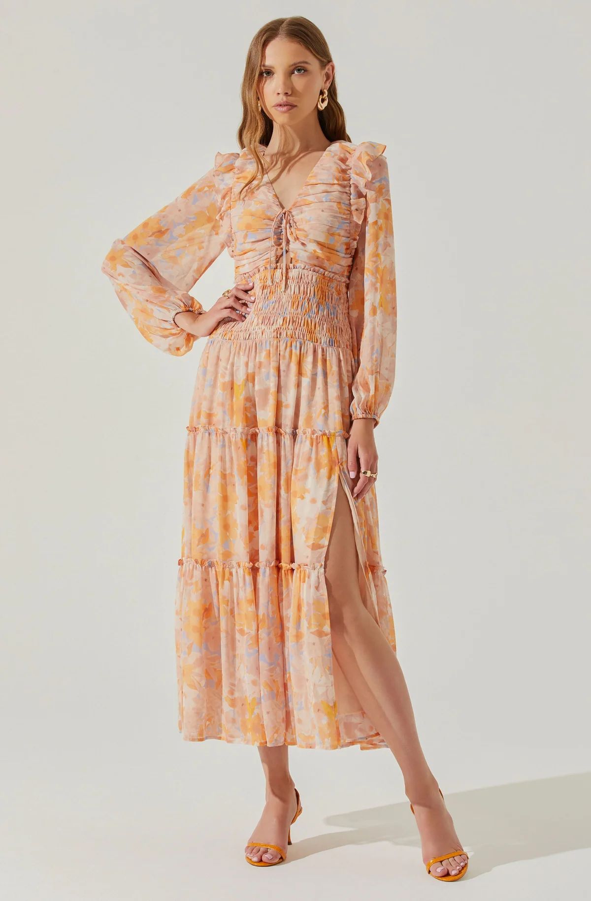 Eloraina Floral Tiered Long Sleeve Midi Dess | ASTR The Label (US)