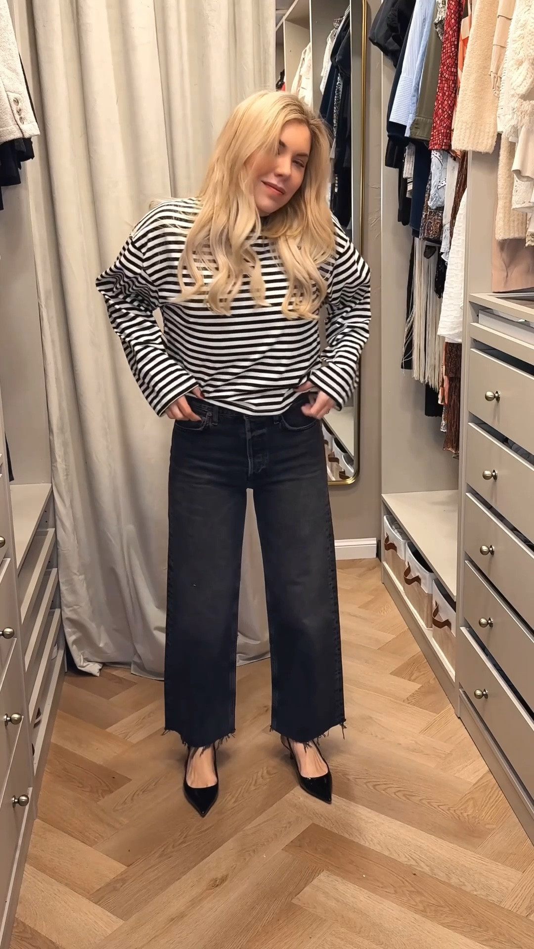 Stripe tee
Black jeans
Cropped wide leg black jeans 


#LTKootd #LTKdayinmylife #LTKSeasonal