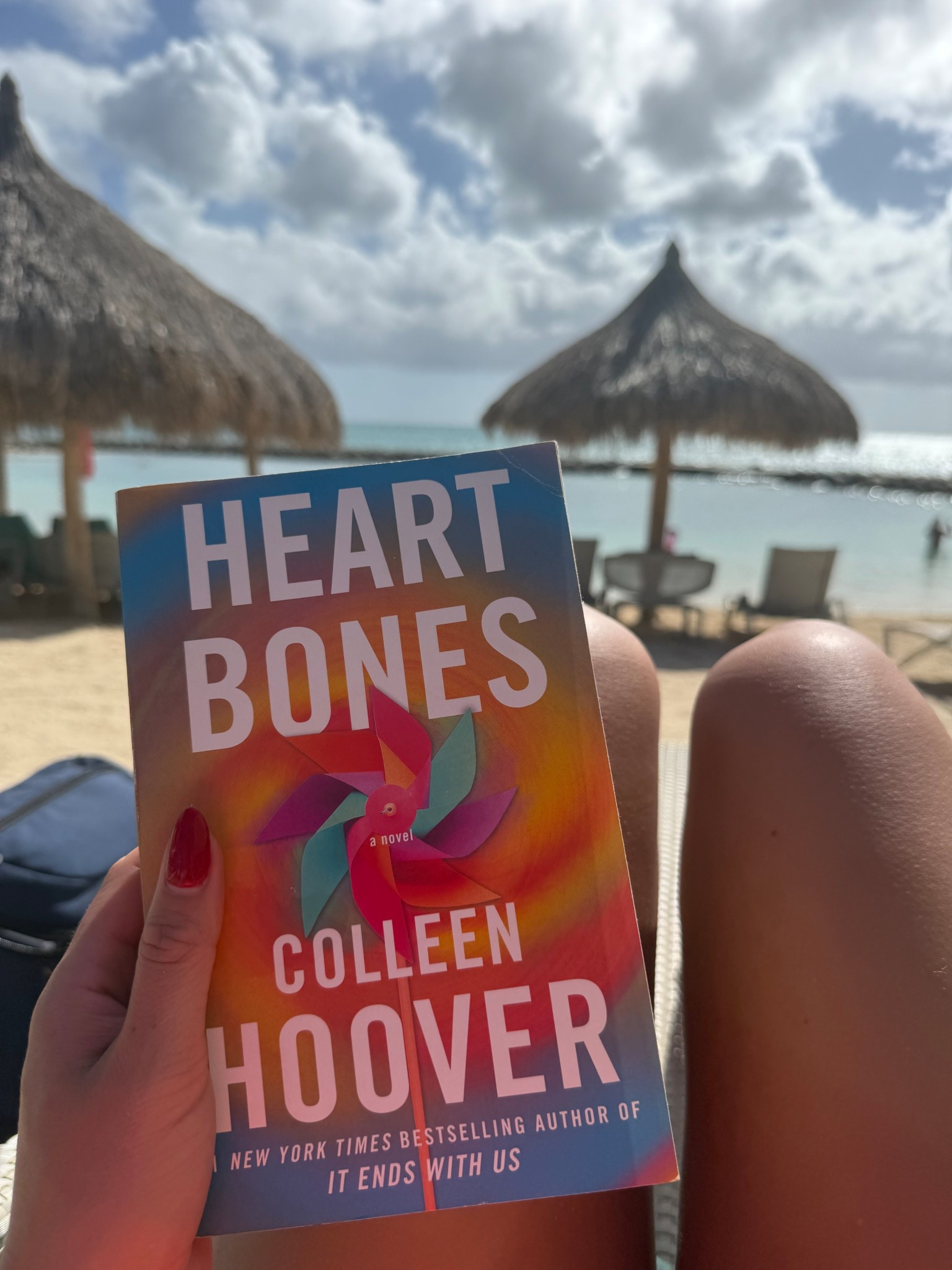 Such a good read👏🏼

#heartbones #book #read #reader #beachread #colleenhoover #barnesandnoble #target #walmart #amazon 

#LTKdayinmylife #LTKSaleAlert #LTKselfcare