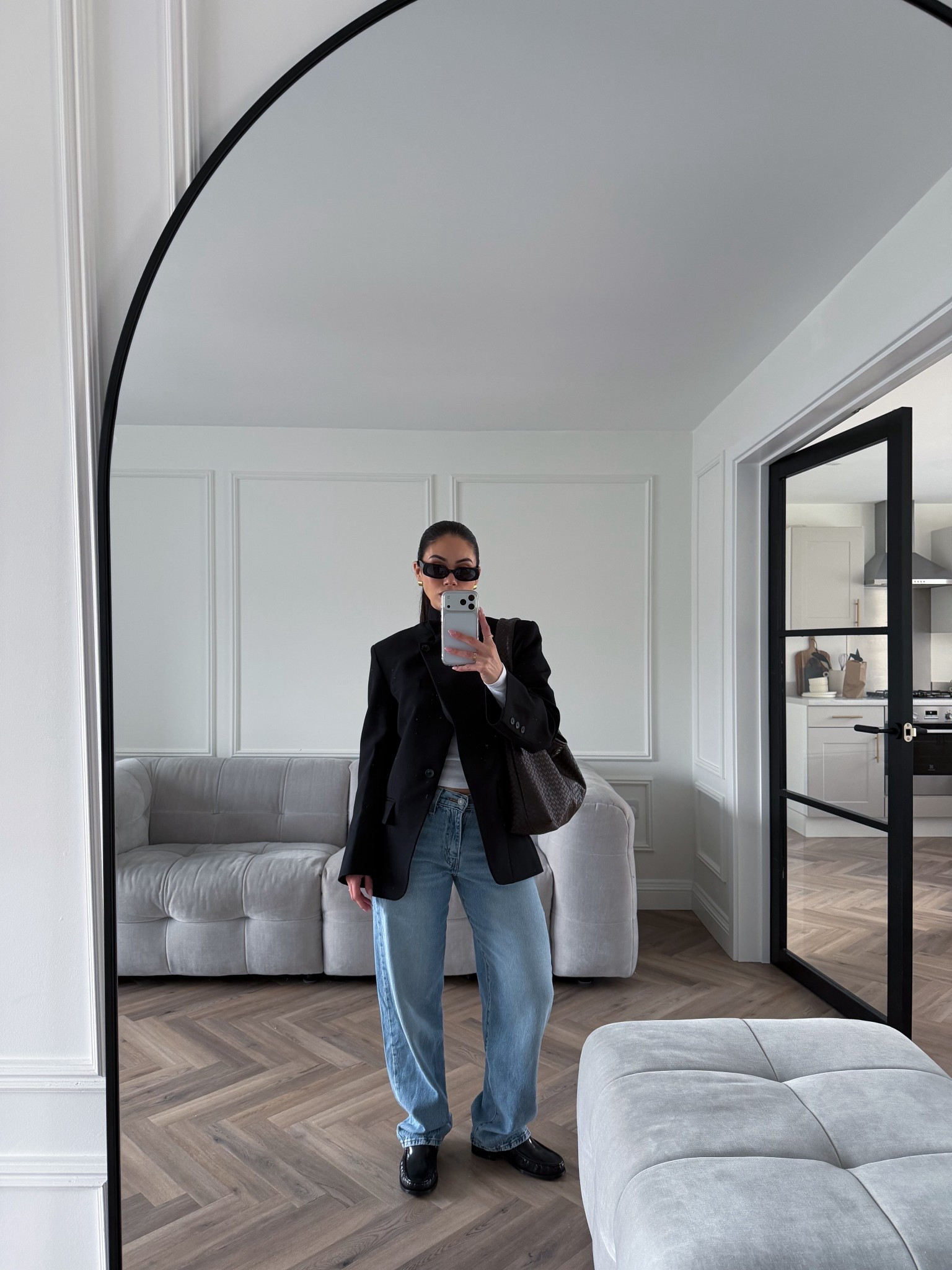 sizes :

xs blazer 
size w26 leg 31 jeans 

sunglasses are from vehla eyewear 