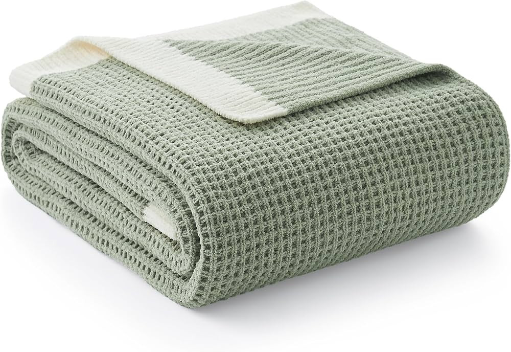Amélie Home Chenille Waffle Throw Blanket for Couch, Reversible Soft Cozy Knit Blanket Lightweig... | Amazon (US)