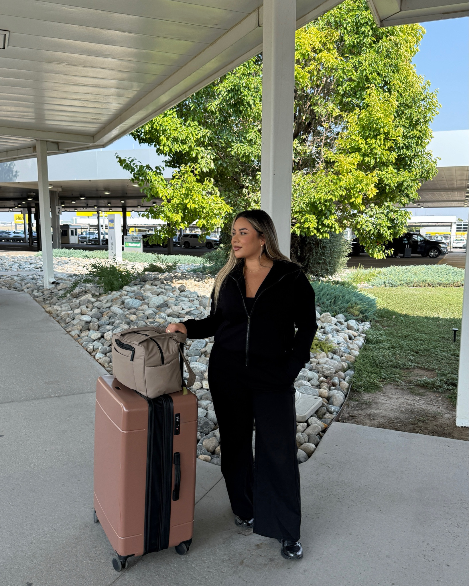 Travel Outfit✈️🖤 
Set size L 

#LTKTravel #LTKMidsize #LTKSeasonal