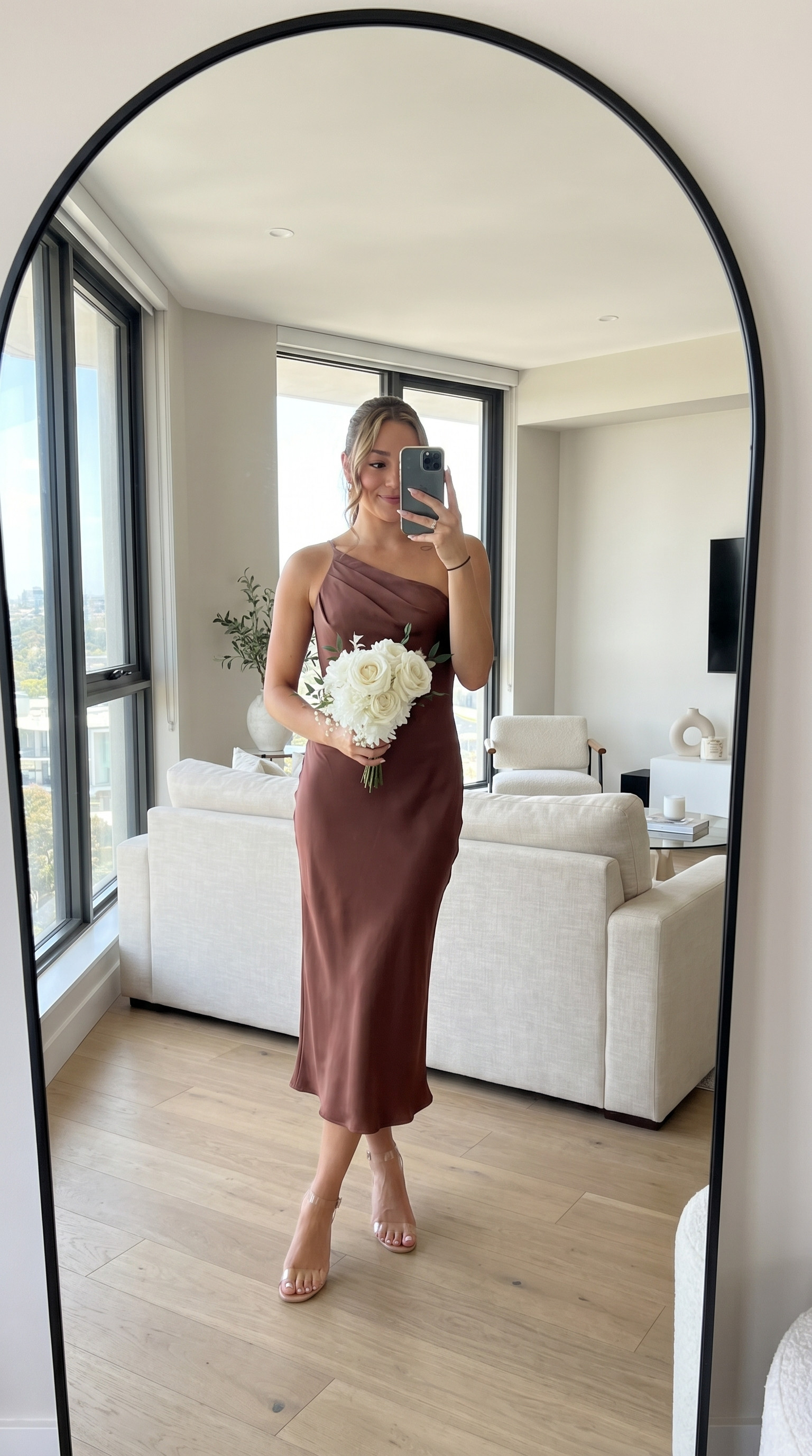 🤎 Chocolate Brown Satin Midi

Minimalist, elegant, and effortlessly chic. 🤎 This chocolate brown satin midi is perfect for wedding guests who love timeless style. Whether you're attending a cocktail wedding, formal reception, or fall celebration, this dress looks polished with minimal effort and will never go out of style.

✨ Linked here!

brown satin dress, fall wedding guest dress, formal wedding guest dress, cocktail wedding attire, elegant midi dress, Amazon fashion, wedding guest dresses 

 #LTKWedding