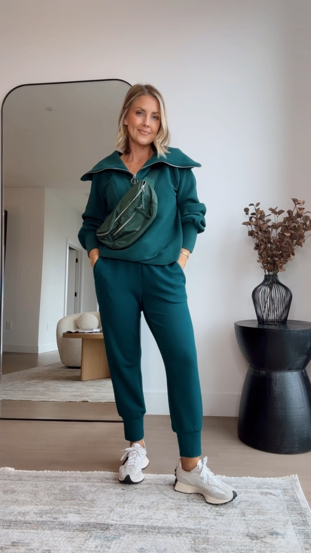 Varley new arrivals 😍
I wear the XS in all Varley pieces and I get the 25” in pants 

#LTKStyleTip #LTKTravel #LTKItBag