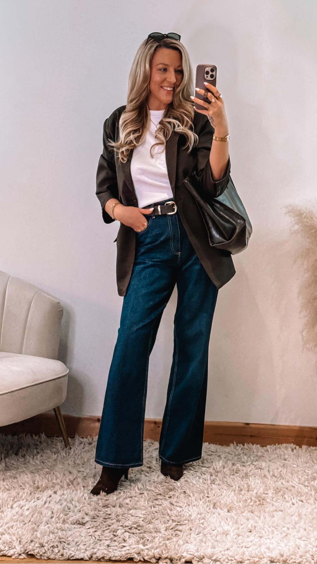 The easiest outfit you can recreate this week ✨

No overthinking, no fuss, just pieces you probably already have in your wardrobe 🙌

Comfy, chic, and actually stylish (yes, you can wear this running errands or meeting friends 🤍)

Would you recreate this? Tag a friend who needs outfit inspo 👇

easy outfit ideas, outfit you can recreate, effortless style outfits, everyday mum outfit inspo, capsule wardrobe outfit ideas, simple chic outfits, affordable fashion outfits, how to style basics, casual chic outfit, neutral outfit inspiration

#easyoutfit #everydaystyle #mumstyle #capsulewardrobe #effortlessfashion

#LTKspring #LTKeurope #LTKuk
