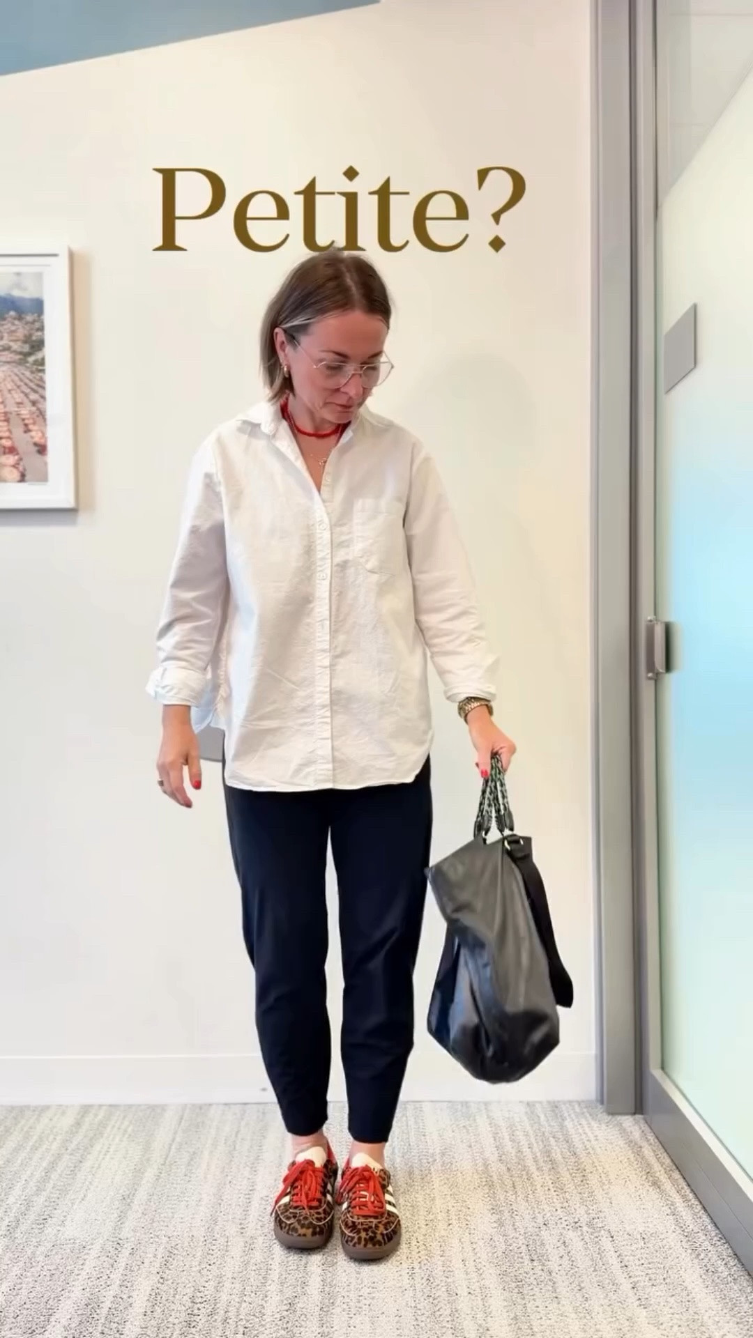 If the barrel pant isn’t for you, the @ruti ‘not too tapered pant’ may be the one! (I’m 5’3”)