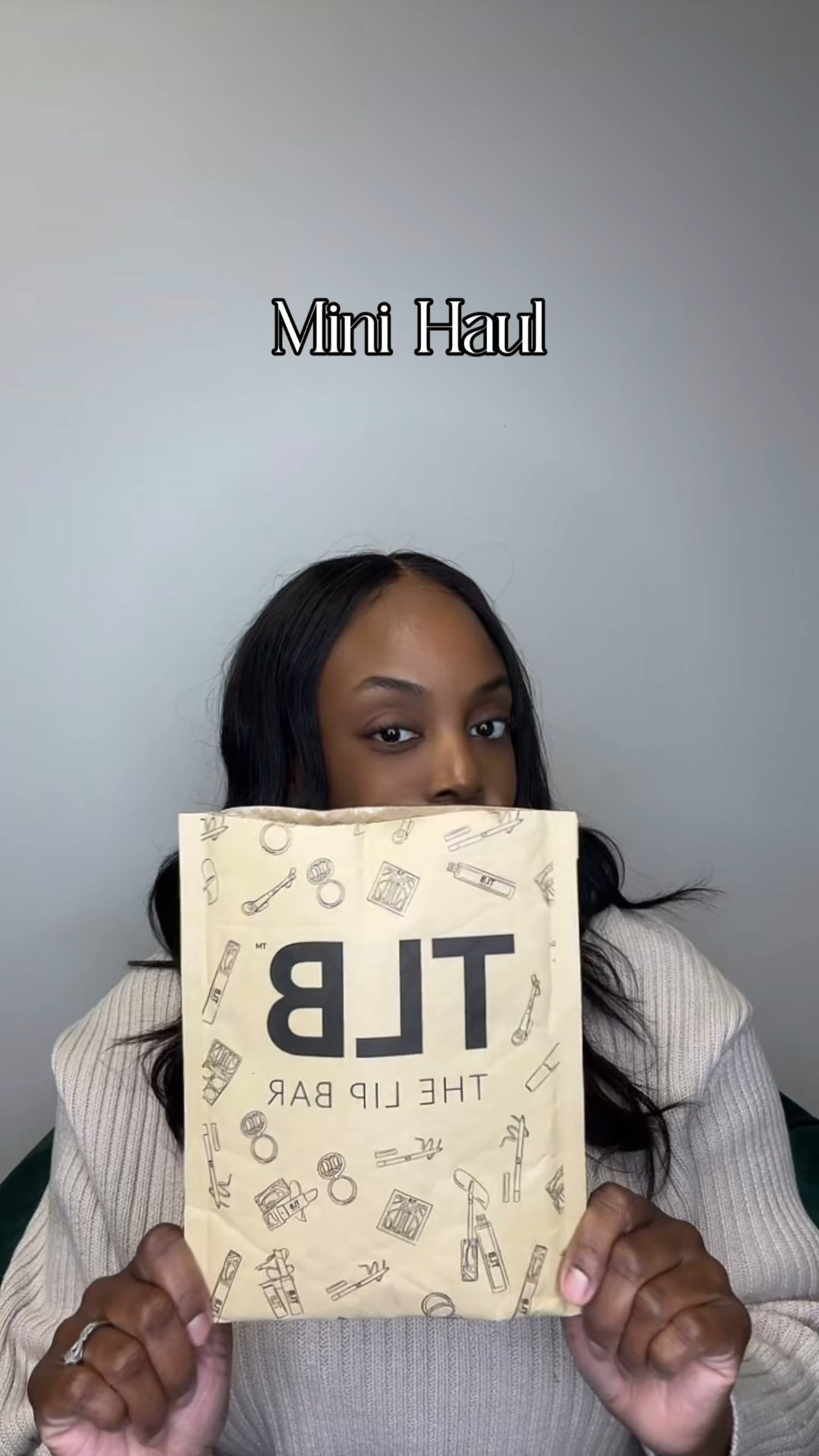 Y’all know I love a good sale, so check out my quick mini Lip Bar haul because my lips and face needed a little love. The dual sided complexion brush, the Problem Solved deep moisture balm (immediately yes), and the Nonstop liquid matte in Mastermind…Chef’s kiss.

#LTKootd #LTKBeauty