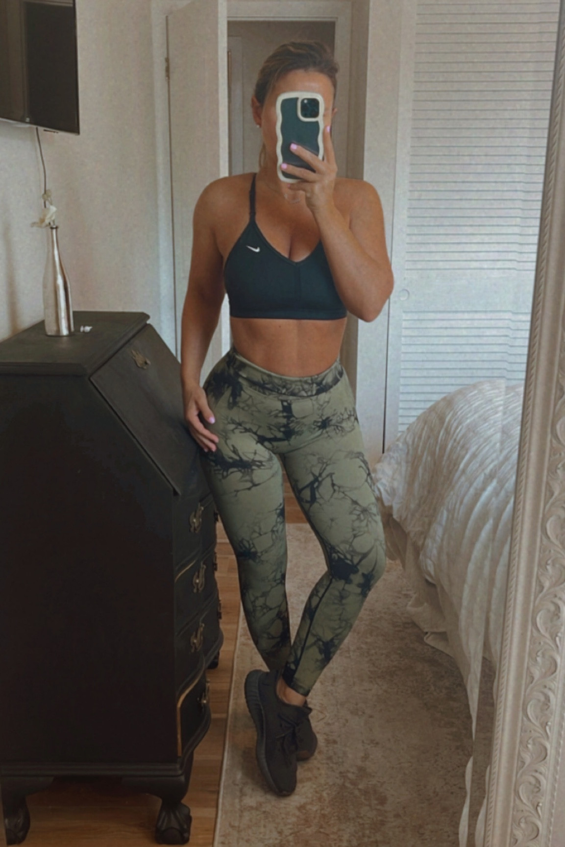 These leggings from Amazon 👏🏼 #amazon #leggings #amazonfind #ootd #ltkootd

#LTKfit #LTKcurves #LTKFind