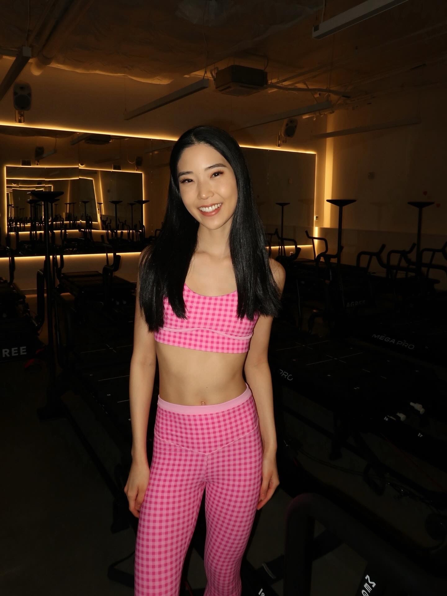 Love this workout set 💓 

Camera: canon g7x mark ii

#target #targetfinds #workout #gym #pilates #athleticwear #athleisure #leggings #active #activewear 

#LTKootd #LTKfitnessgoals #LTKActive