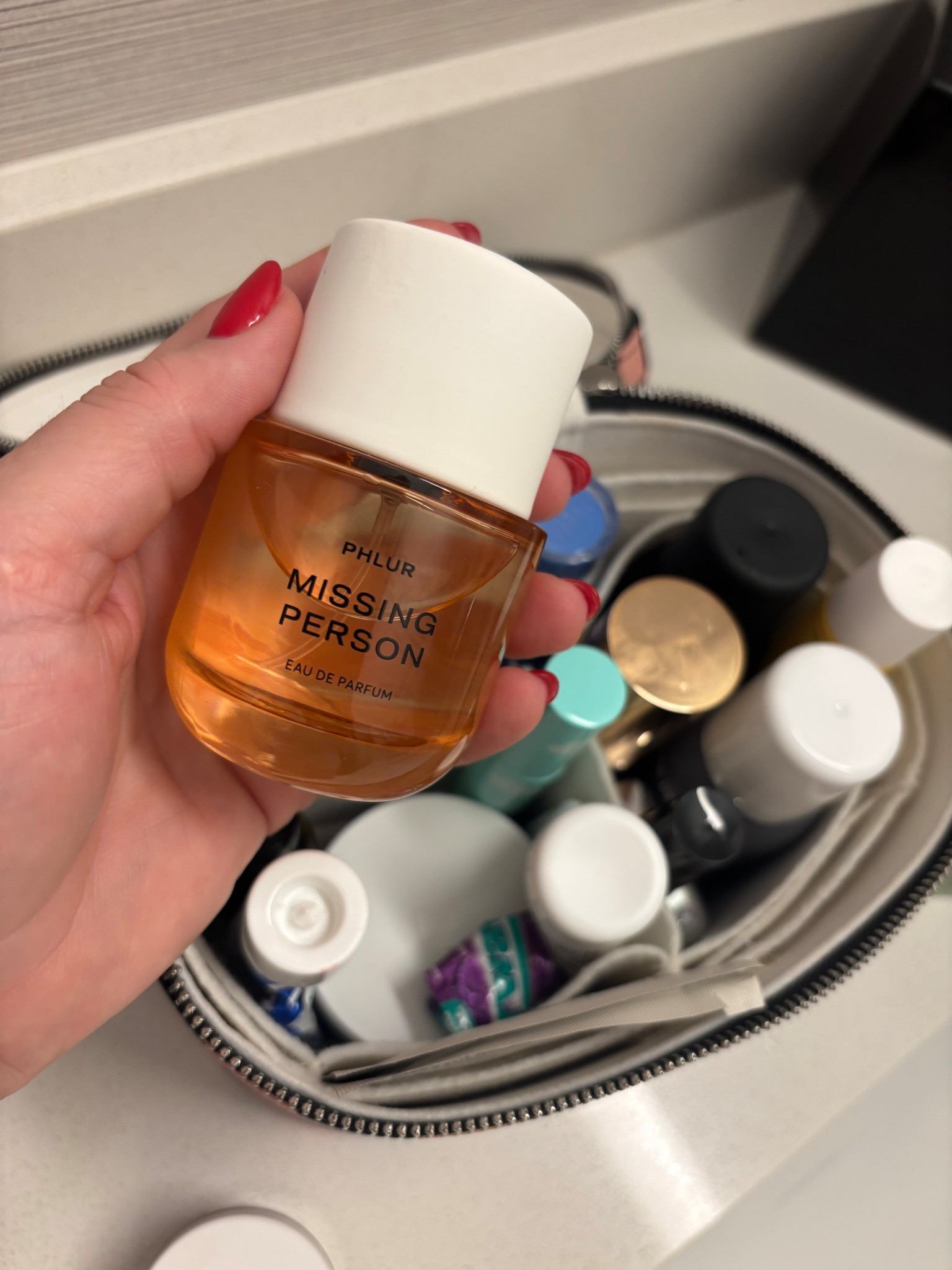 New favorite scent 🫶. Phlur missing person. 

#perfume #scent #missingperson