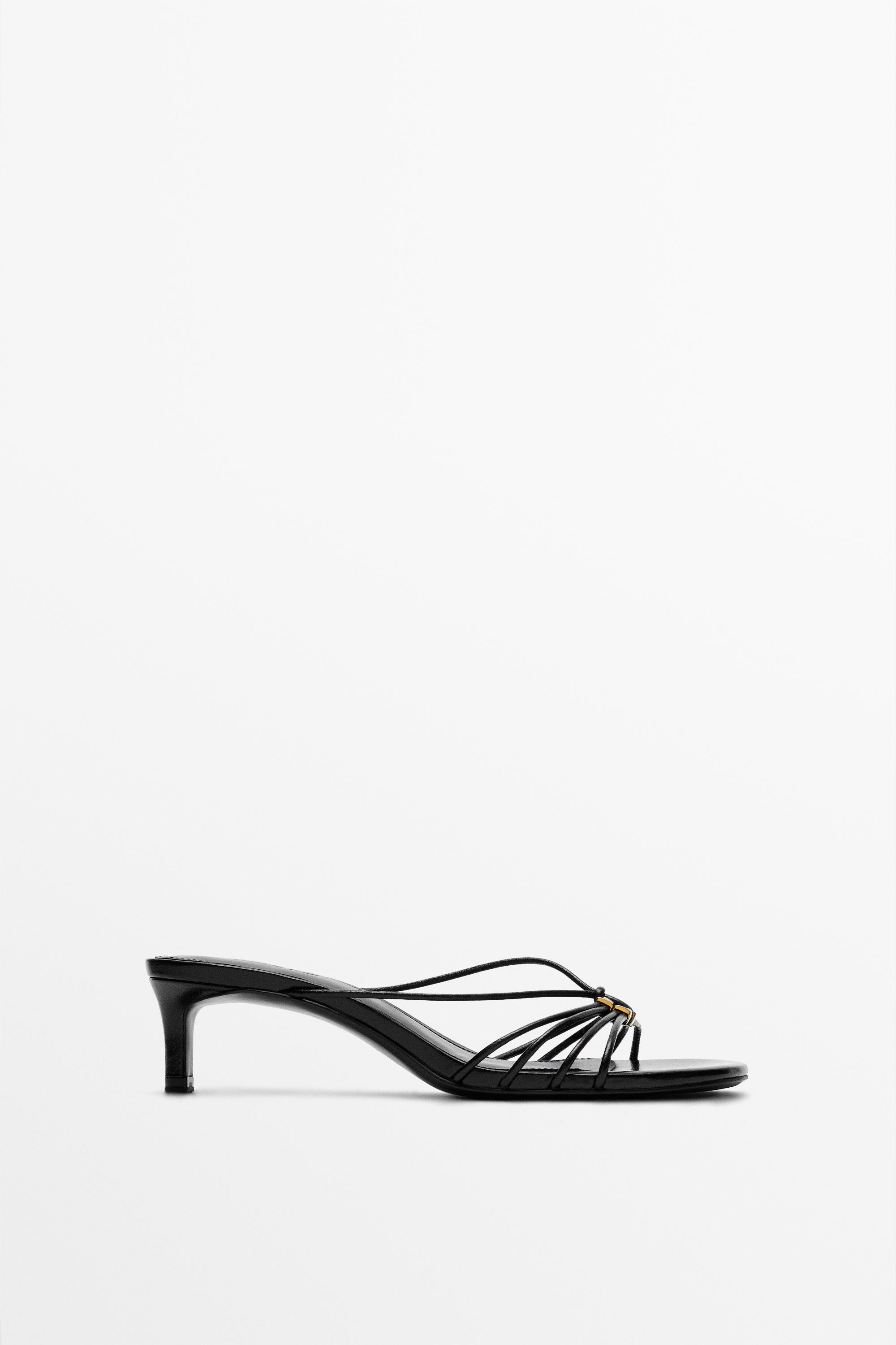 Heeled sandals made of sheepskin leather. Leather lining and insole . Metal toe cap embellishment. Heel: 4,5cm. Includes AIRFIT® insole: Flexible technical foam insole, designed to offer greater comfort. | Massimo Dutti UK