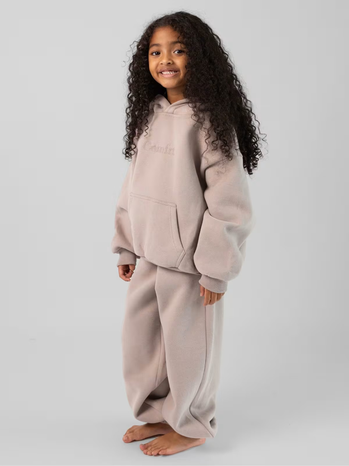 Signature Kids Sweatpants — Comfrt | Comfrt