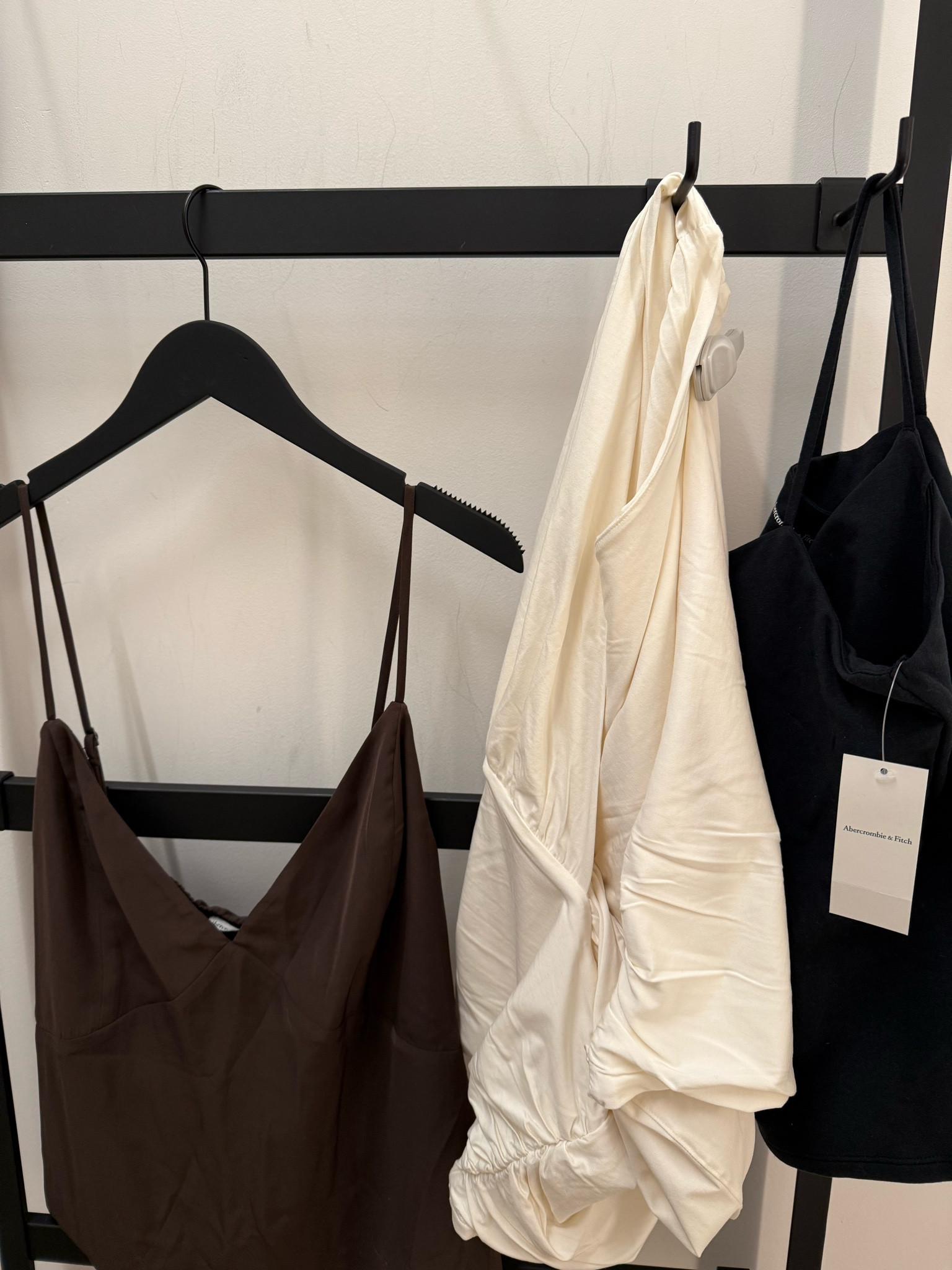 items from my in the fitting room video on tiktok!



#LTKPlusSize #LTKStyleTip #LTKMidsize