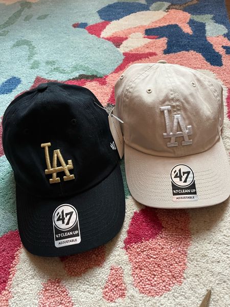 La baseball cap
Women’s hats


#LTKsalealert #LTKfindsunder50 #LTKfitness