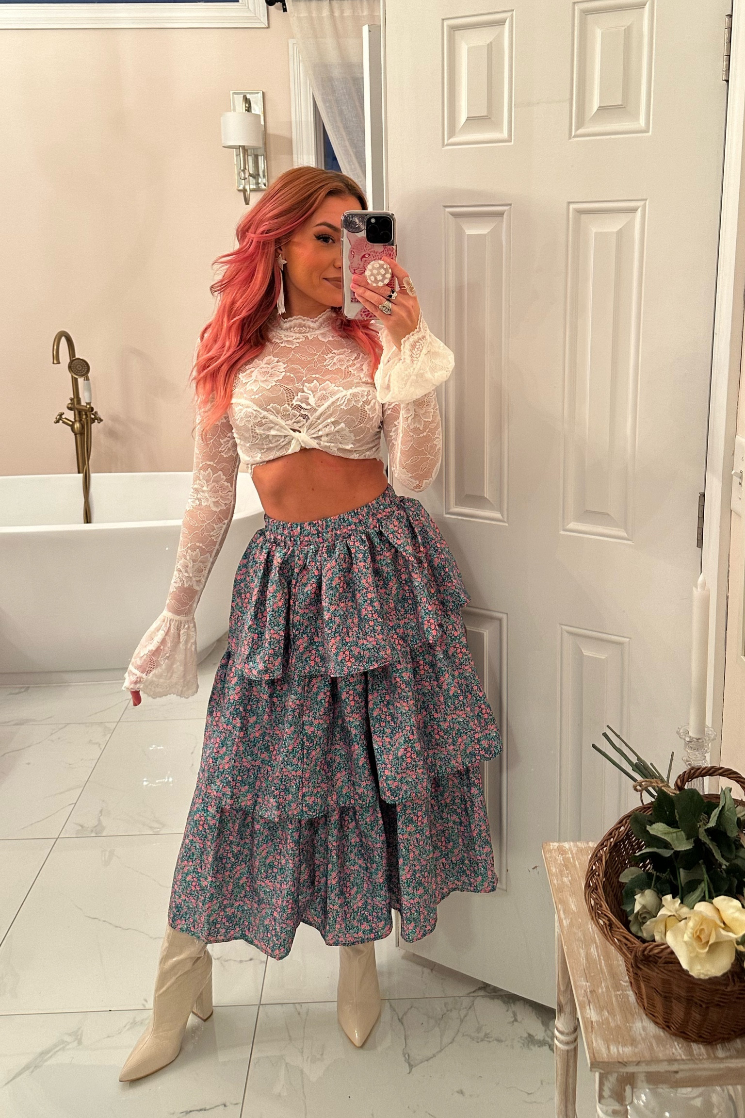 This skirt is so beautiful! I was shocked when I opened it 👌🏼