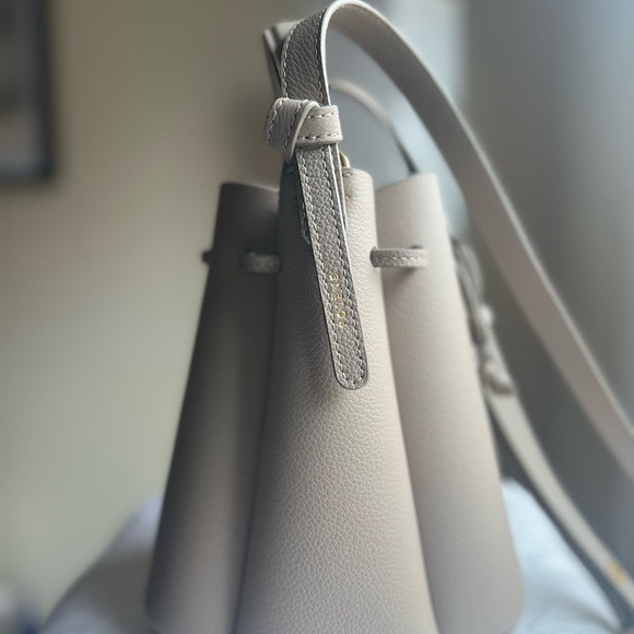 Elegant Beige Bucket Bag | Poshmark